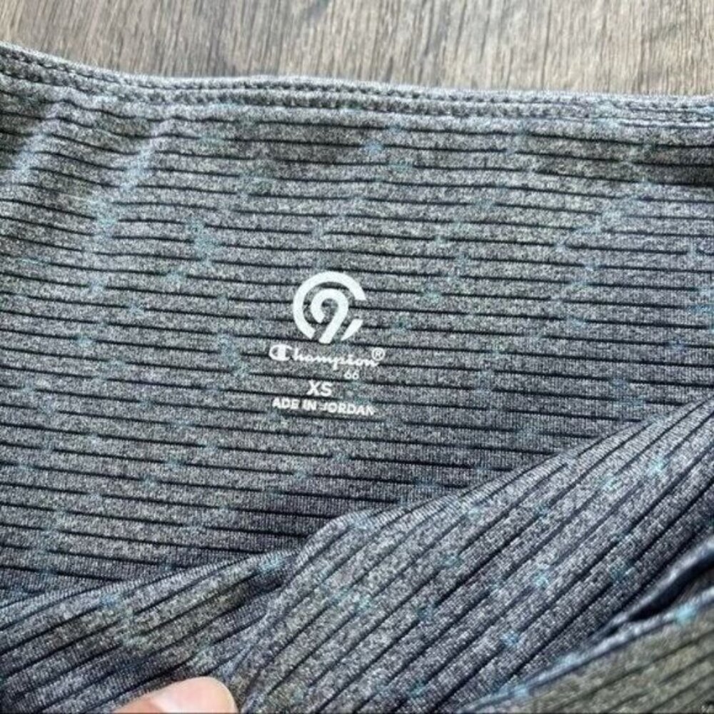 Champion Gray Striped High Waisted Workout Leggings Cropped Size XS - Picture 3 of 8